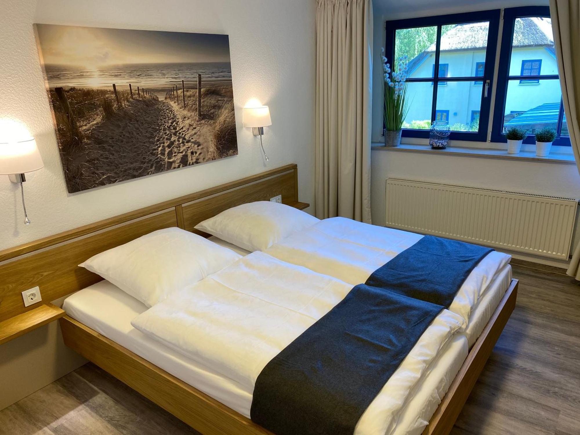 Familienfreundliches Reetdachhaus Weissdorn 2 Villa Puddemin Екстериор снимка