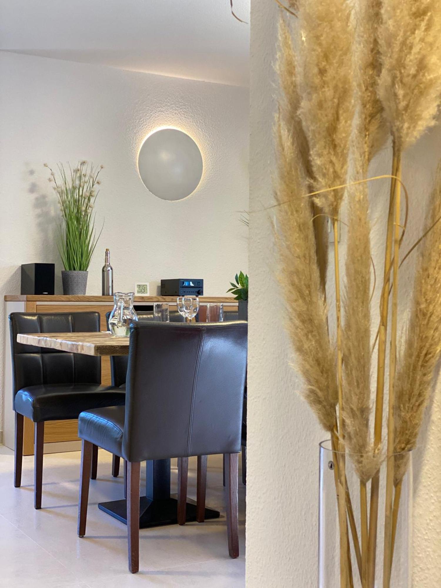 Familienfreundliches Reetdachhaus Weissdorn 2 Villa Puddemin Екстериор снимка
